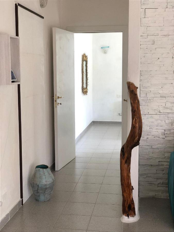 Appartamento Moderno Rustico Олбия Екстериор снимка