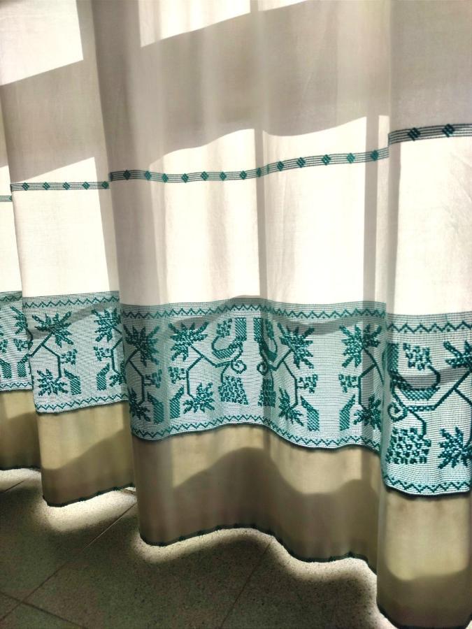 Appartamento Moderno Rustico Олбия Екстериор снимка